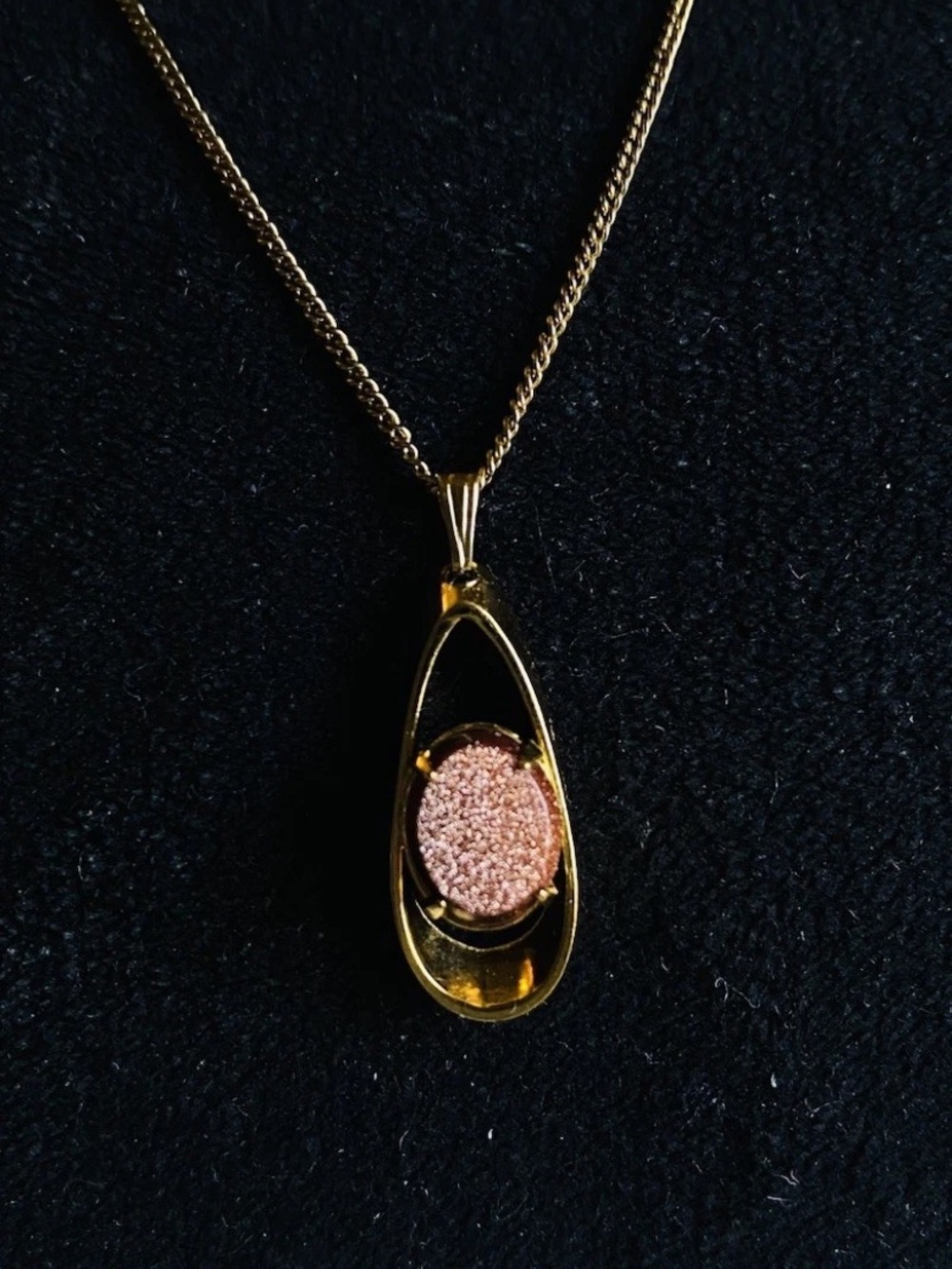 Vintage Goldstone Druzy Quartz Teardrop Necklace Chain Pendant 18” Gold Toned